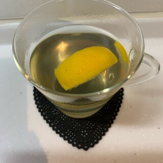 煎茶とレモングラスのティー　蜂蜜漬けレモン入り